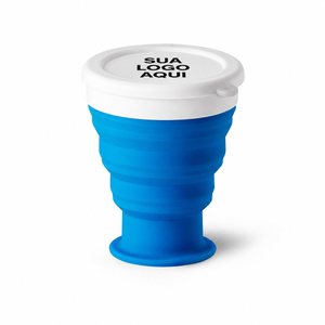 Copo de viagem dobrável em silicone 400 ml azul com tampa branca e aplicação ilustrativa Sua logo aqui.